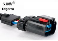 Conectores de cabo dos Gps do Pvc do automóvel sobre moldados com cor personalizada